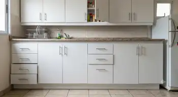 Bajo mesada blanco a medida, CABA