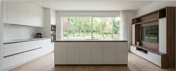 Cocina moderna blanca a medida, CABA